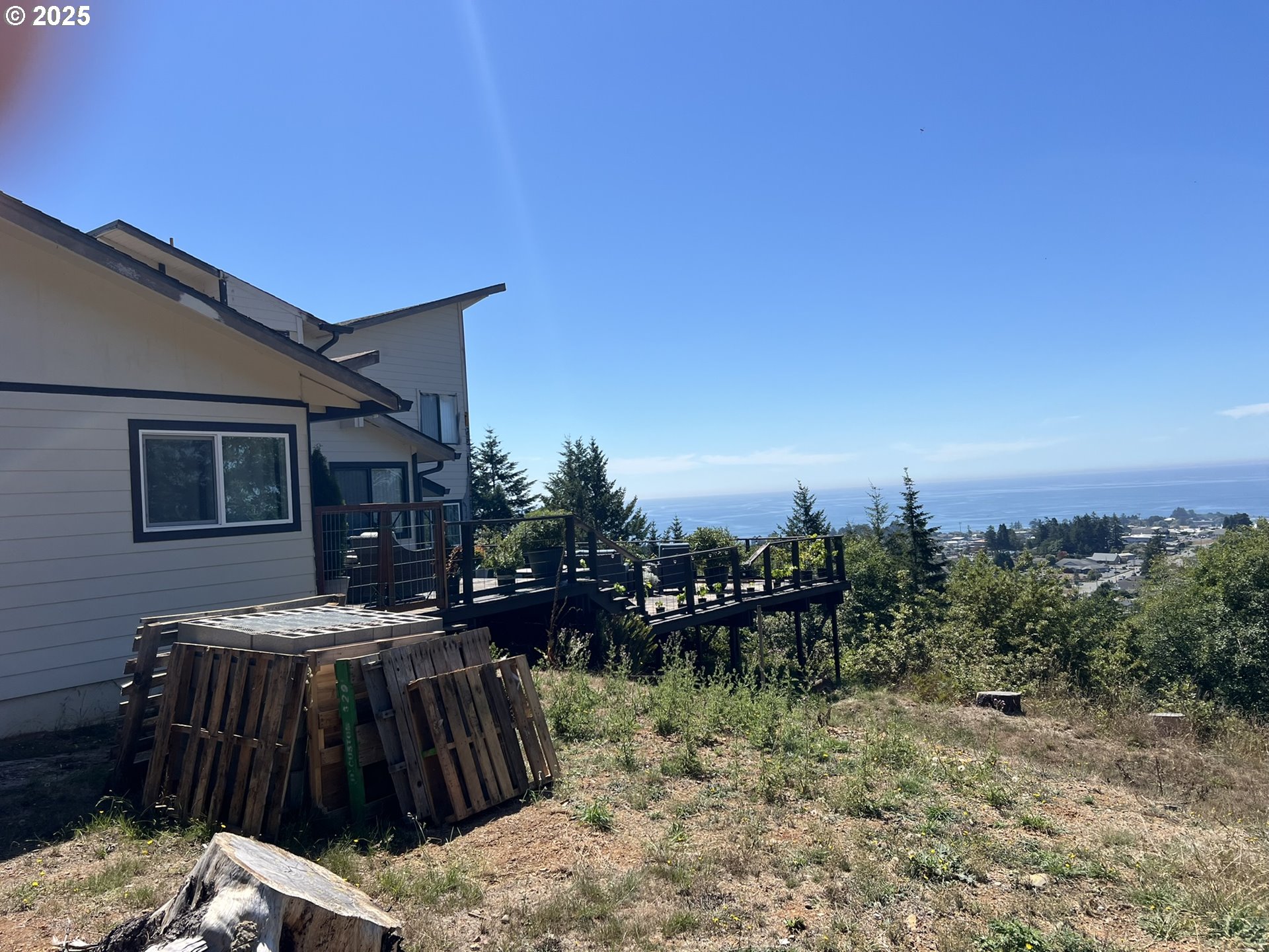 895 MARINA HEIGHTS RD