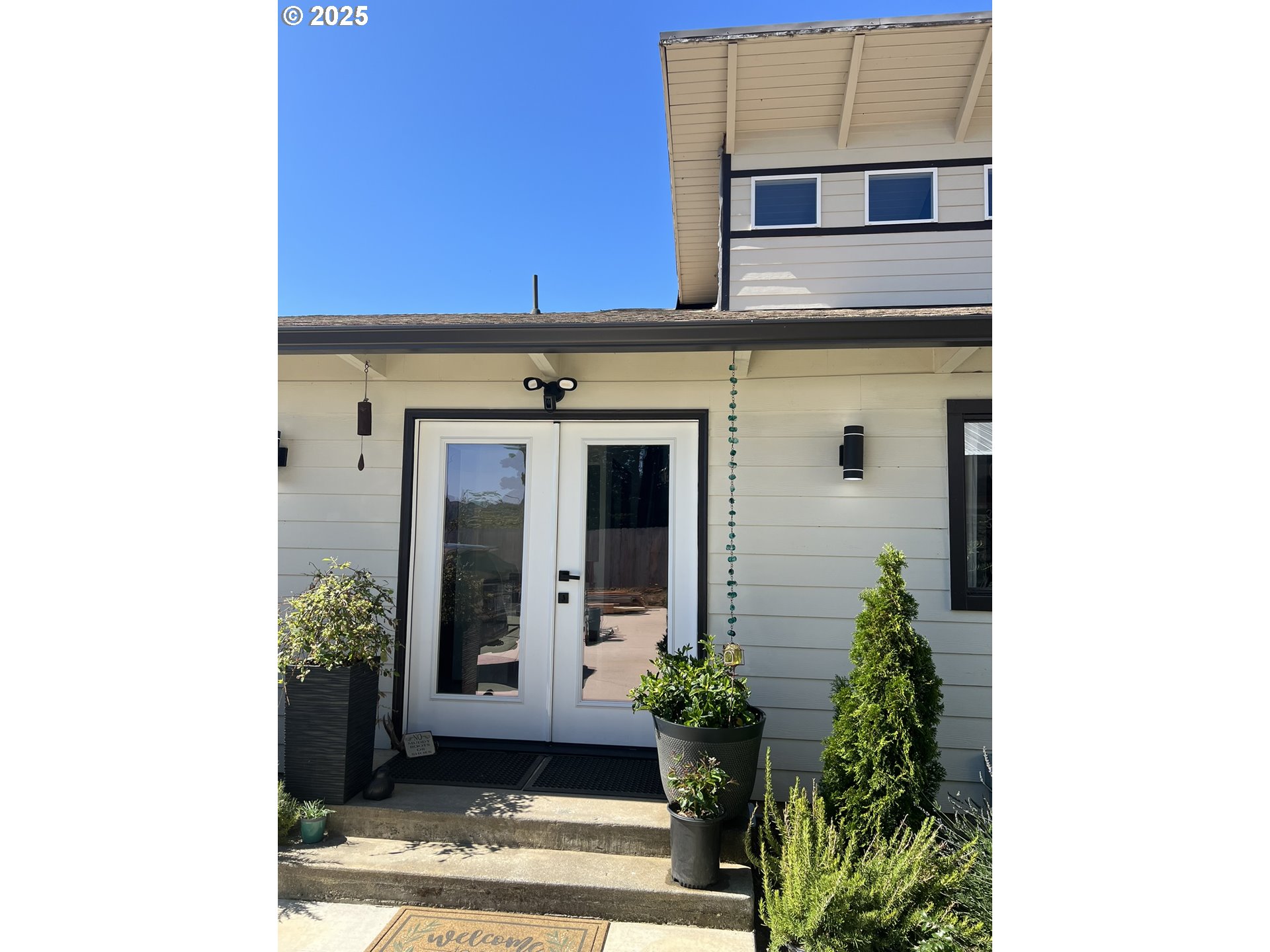 895 MARINA HEIGHTS RD