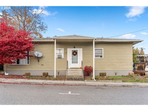320 NE TOHOMISH ST White Salmon WA 98672
