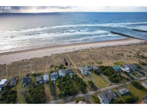 26580 Beach Dr, Rockaway Beach, OR 97136 - #: 663378752