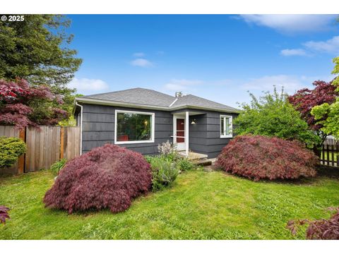 4932 NE 78TH PL Portland OR 97218
