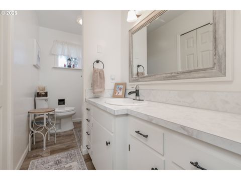 Tiny photo for 33391 Howe Ln, Creswell, OR 97426 (MLS # 606607907)