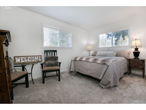 Tiny photo for 33391 Howe Ln, Creswell, OR 97426 (MLS # 606607907)