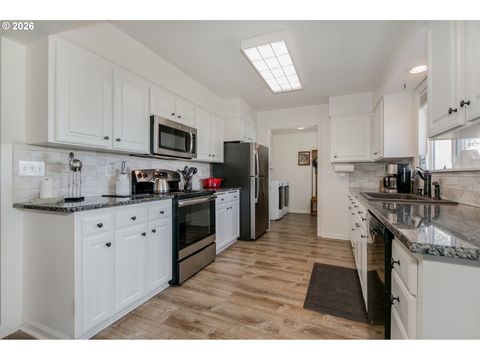 Tiny photo for 33391 Howe Ln, Creswell, OR 97426 (MLS # 606607907)