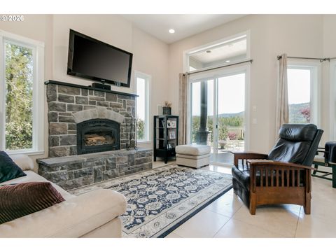 Tiny photo for 33391 Howe Ln, Creswell, OR 97426 (MLS # 606607907)
