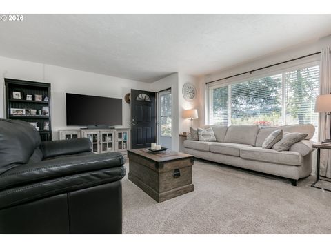 Tiny photo for 33391 Howe Ln, Creswell, OR 97426 (MLS # 606607907)