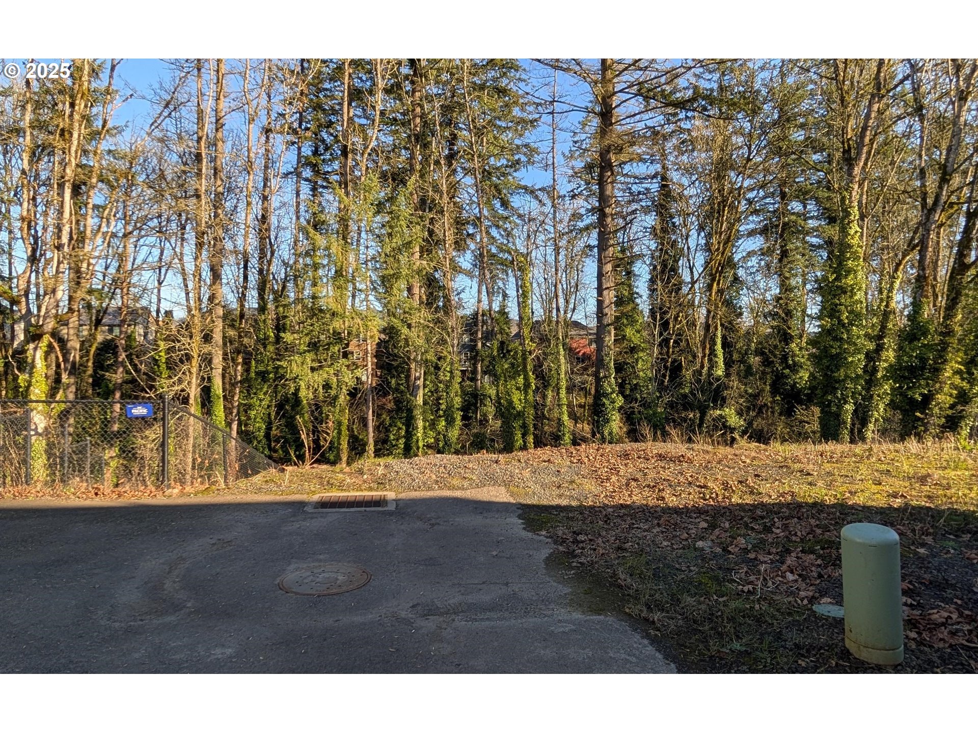 Newberg, Oregon 97132, United States, 4 Bedrooms Bedrooms, ,3 BathroomsBathrooms,Residential,Active,26449