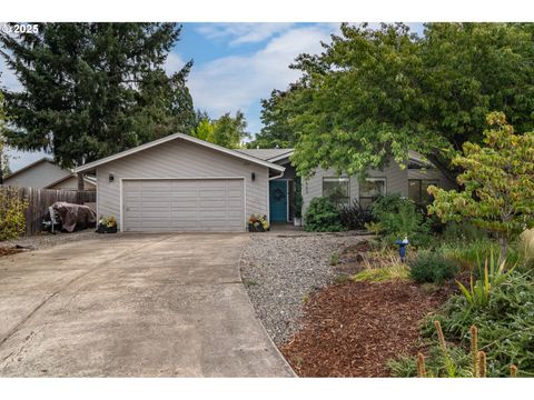 1660 NW YOUNGWOOD CT Roseburg OR 97471