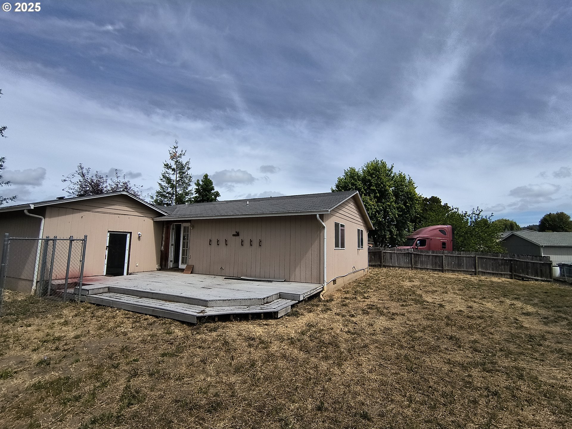 225 CORONA LOOP RD