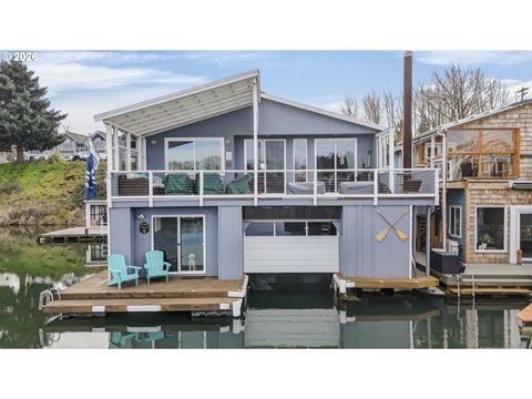 429 N Bridgeton RD 2 Portland OR 97217