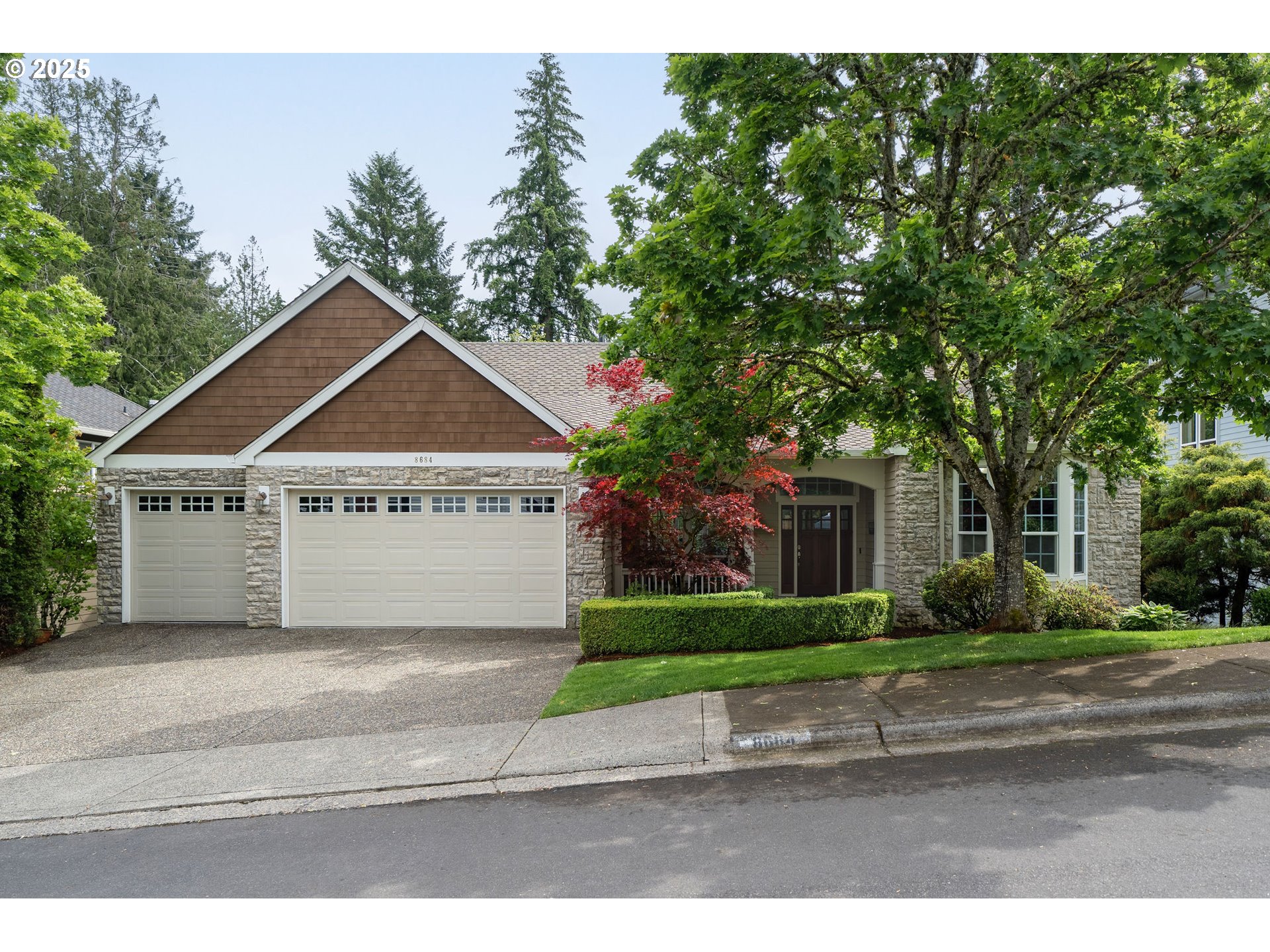 8684 SW MULEDEER DR