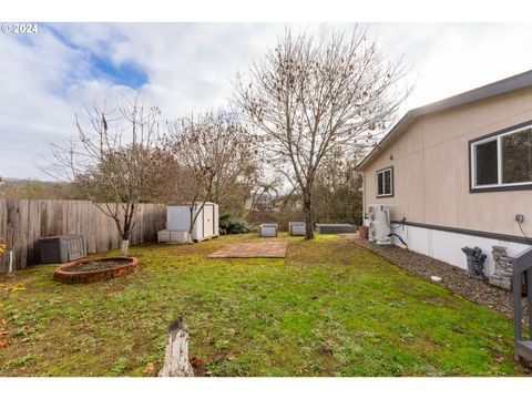 A home in Roseburg