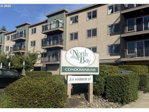 211 HARBOR ST 22 Florence OR 97439