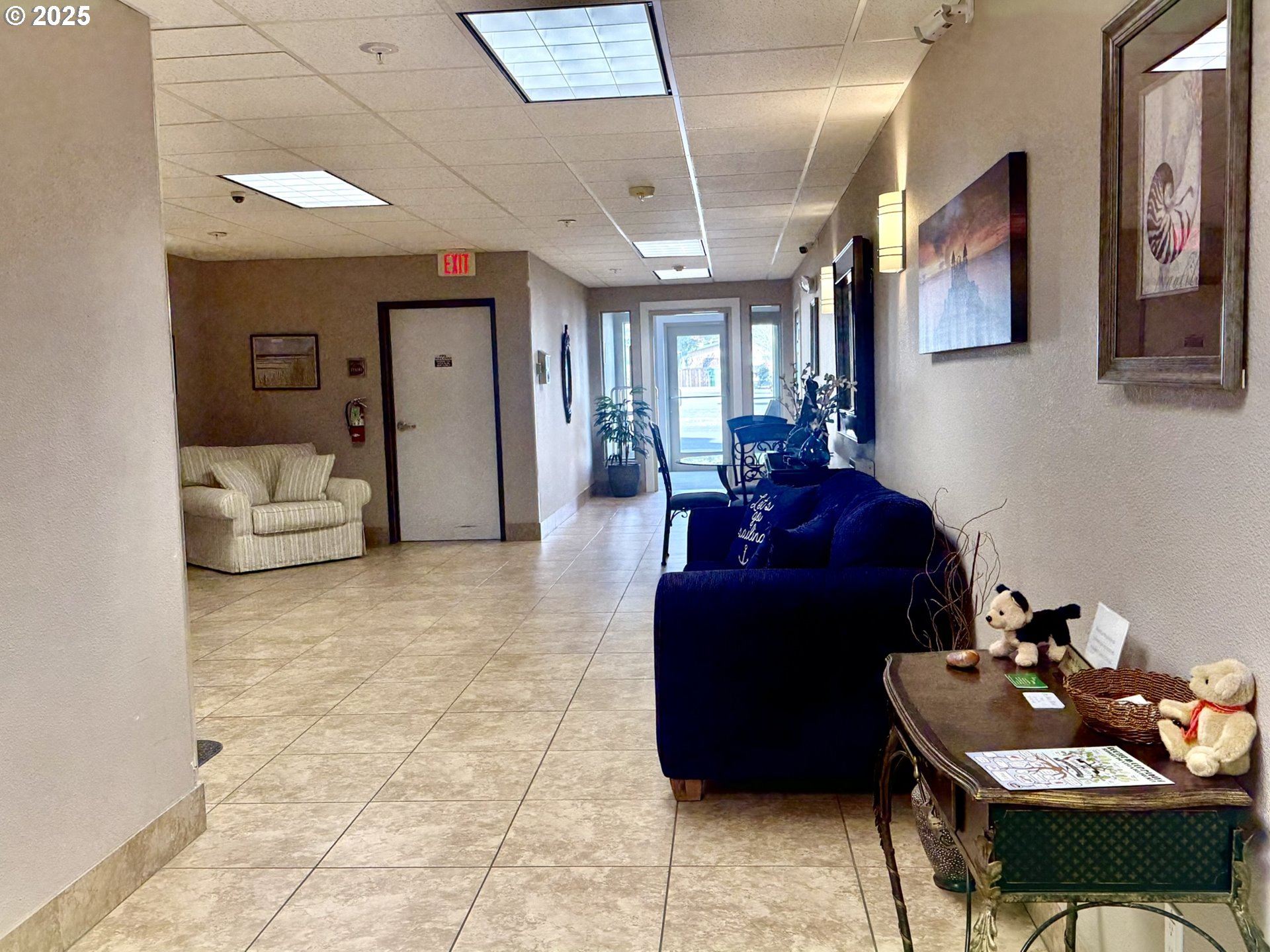 211 HARBOR ST 22