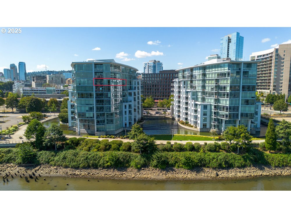 1260 NW NAITO PKWY 801B