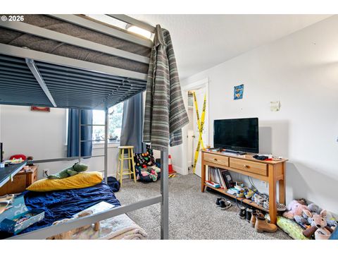 Tiny photo for 443 N Hyland Ln, Lowell, OR 97452 (MLS # 406304798)