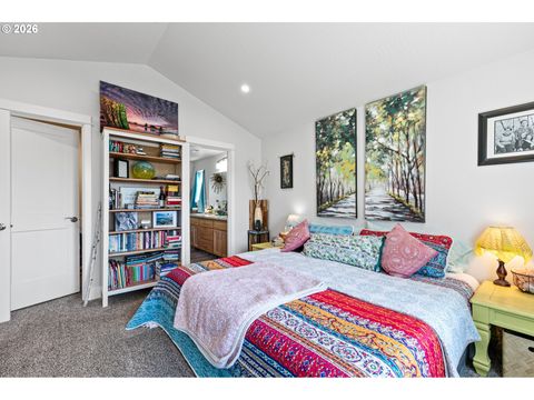 Tiny photo for 443 N Hyland Ln, Lowell, OR 97452 (MLS # 406304798)