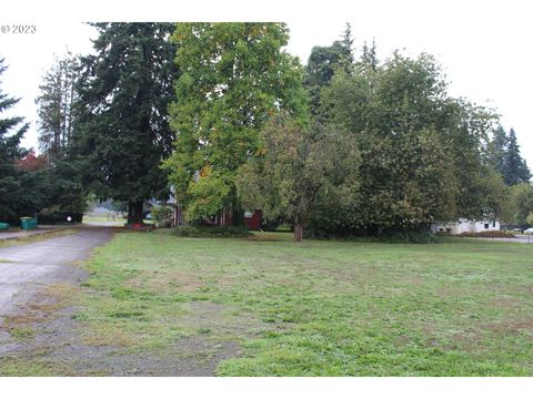 A home in Scappoose