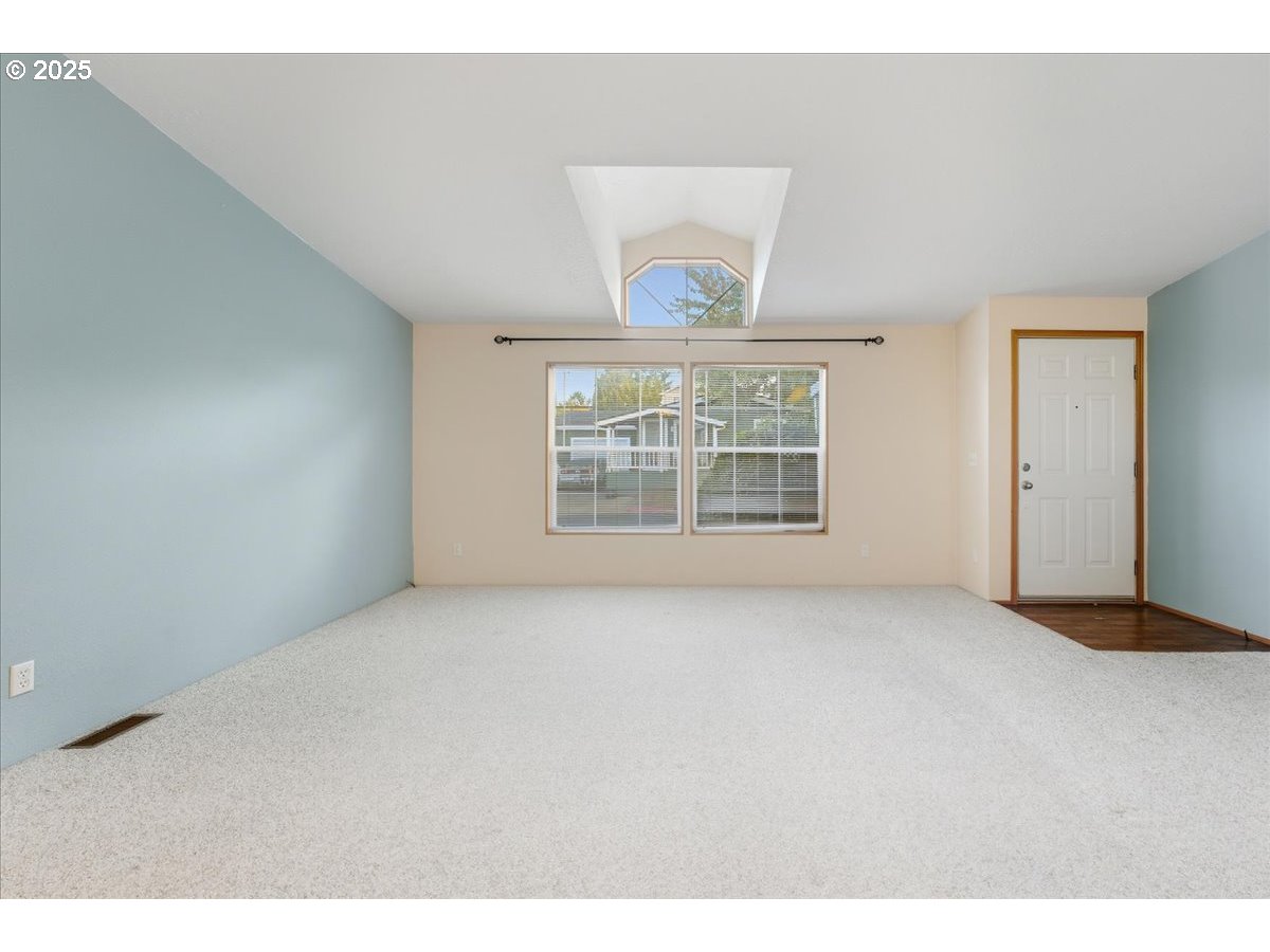 8300 NE QUATAMA ST 104