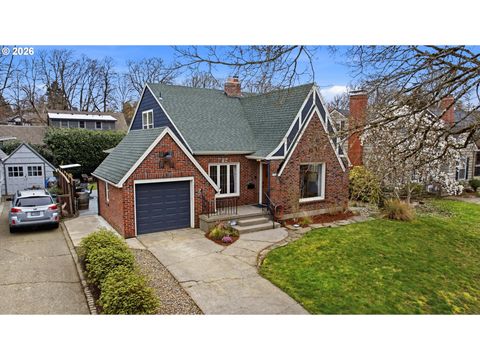 7124 SE 32ND AVE Portland OR 97202