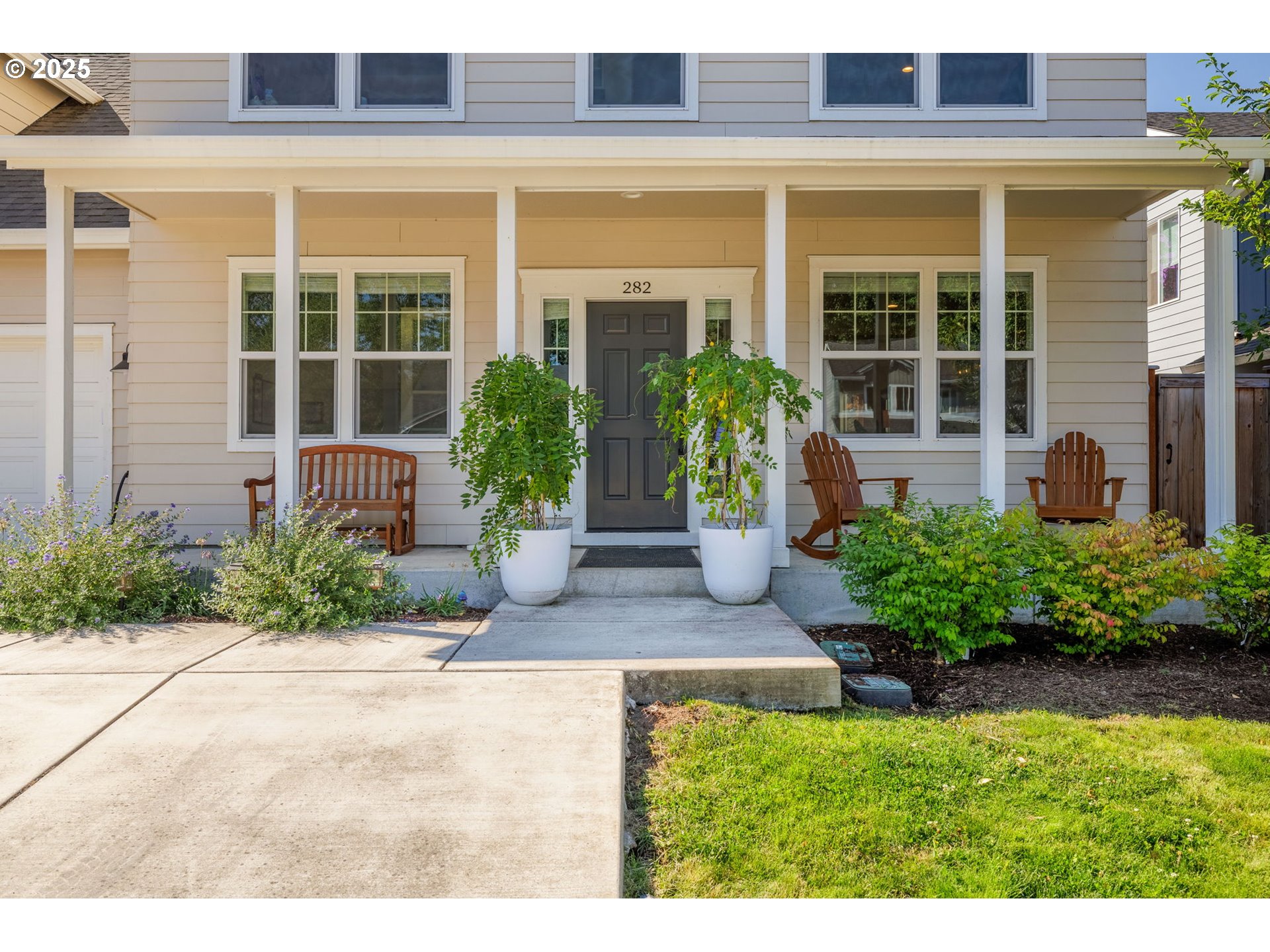 282 CAROLYN DR