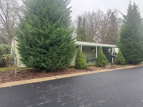 2681 SE RIVER RD 22 Hillsboro OR 97123