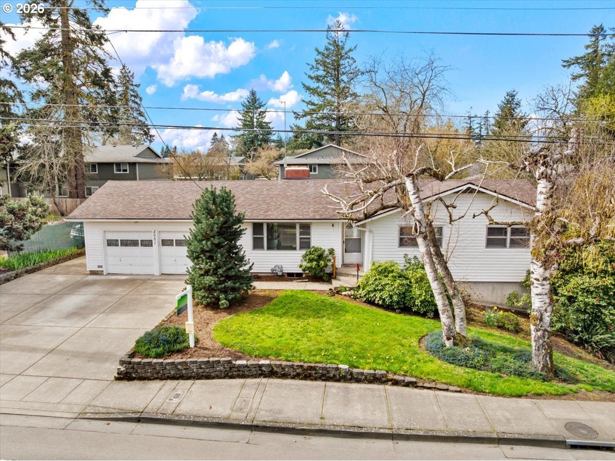 Photo 1 of 45 — 4081 HAWTHORNE AVE NE, Salem, OR 97301