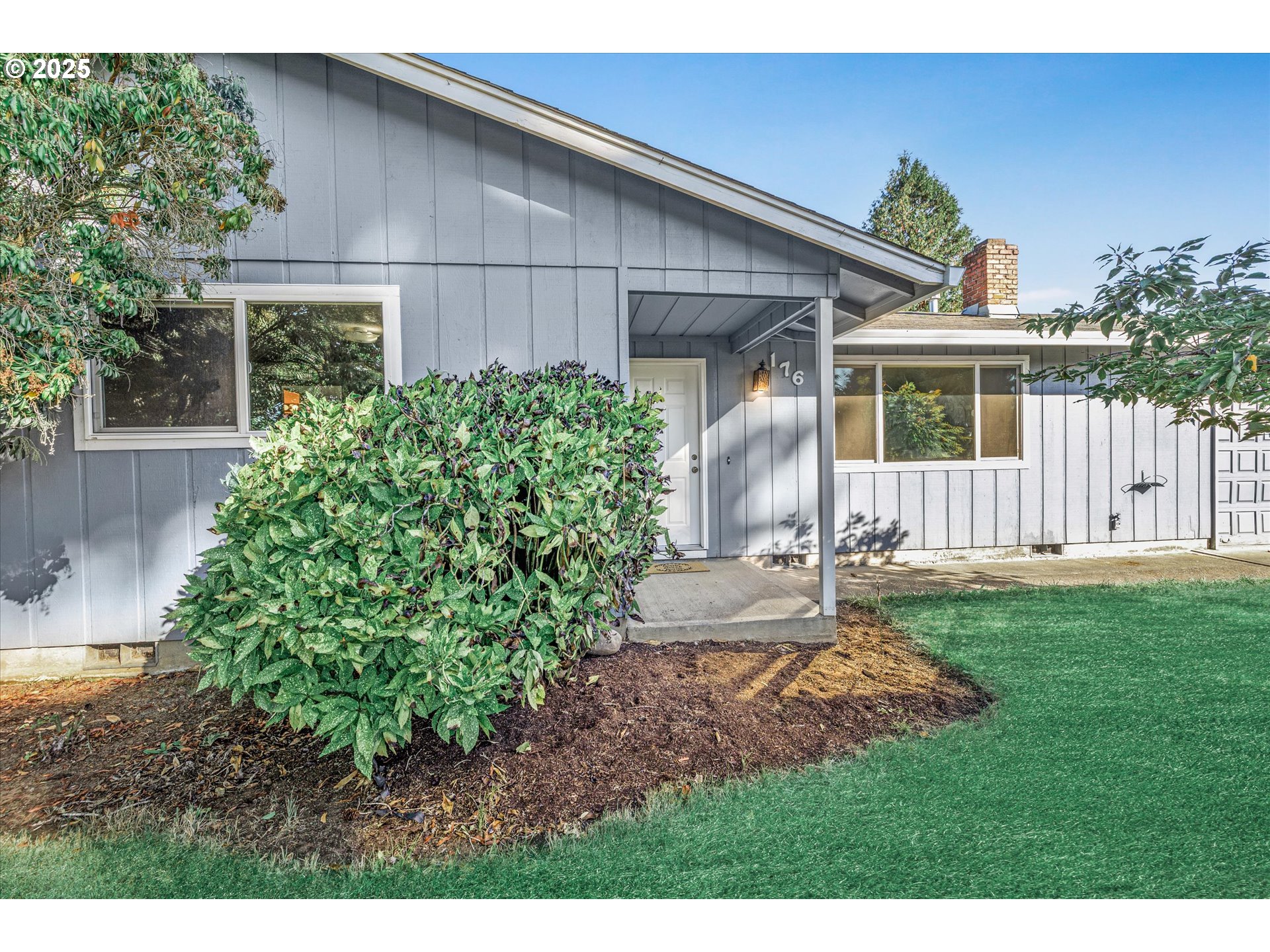 176 SE 37TH AVE