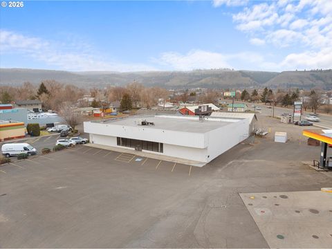 1700 N PORTLAND ST La Grande OR 97850