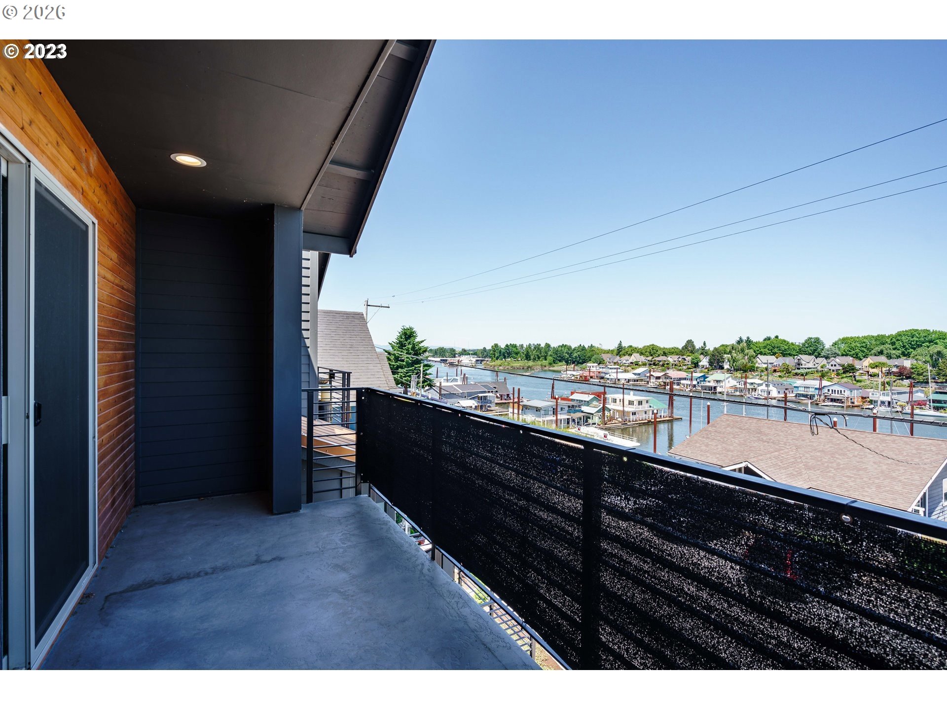 302 N BRIDGETON RD A