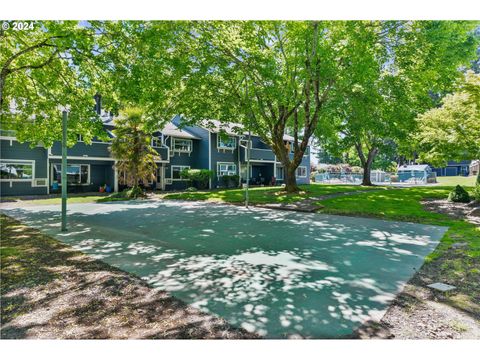 A home in Milwaukie