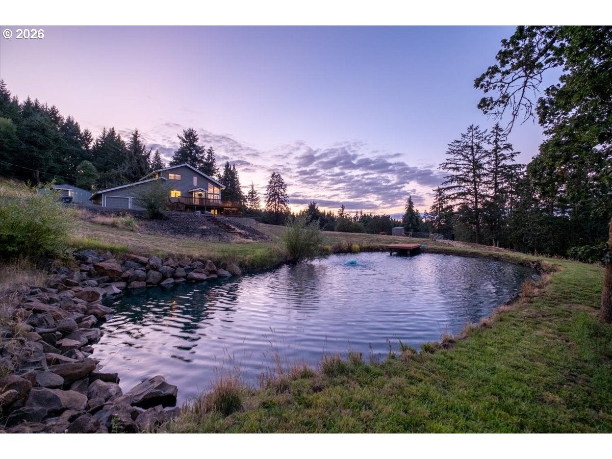 7487 ACORN HILL CT