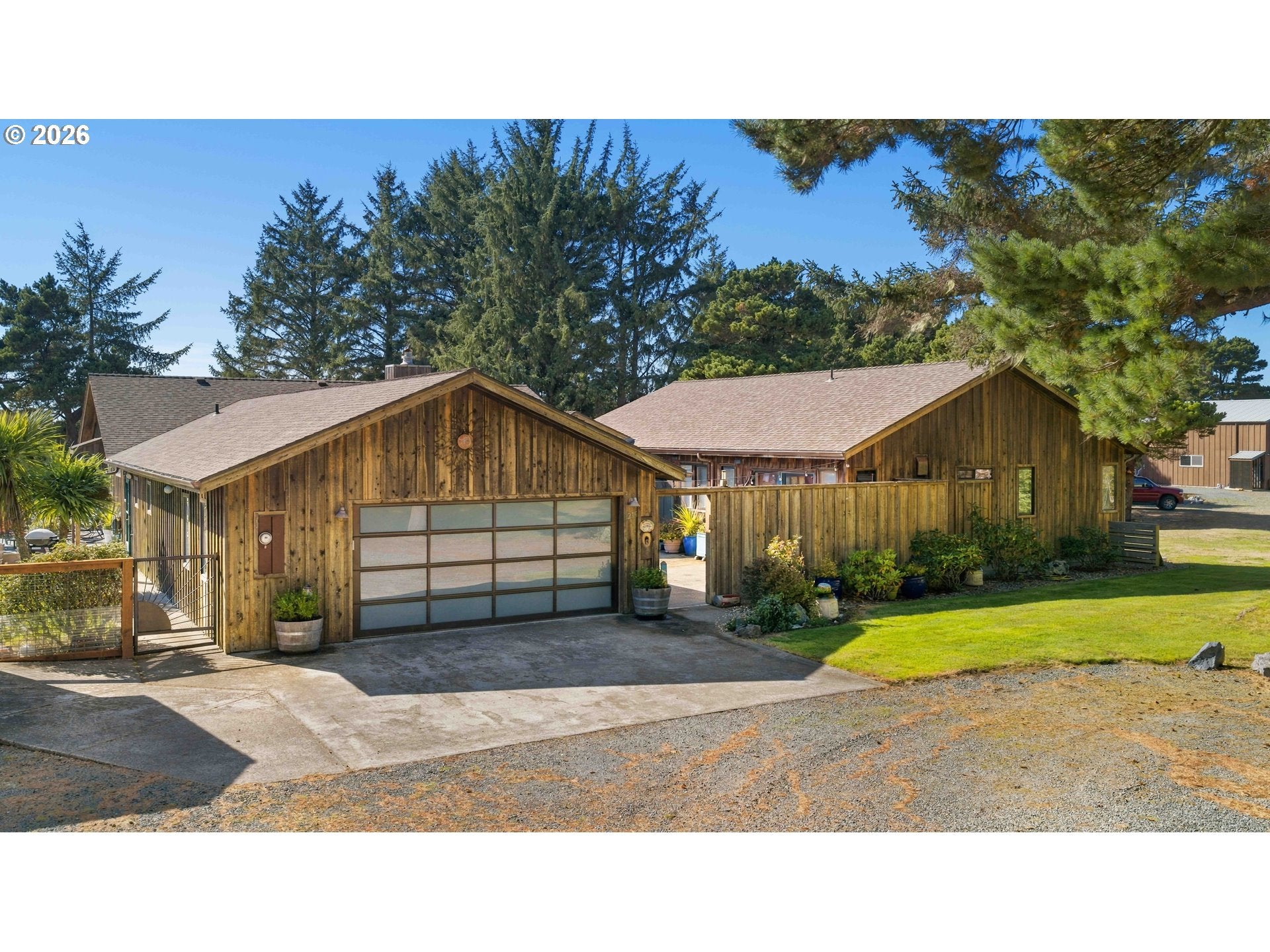 3275 GOLF LINKS RD