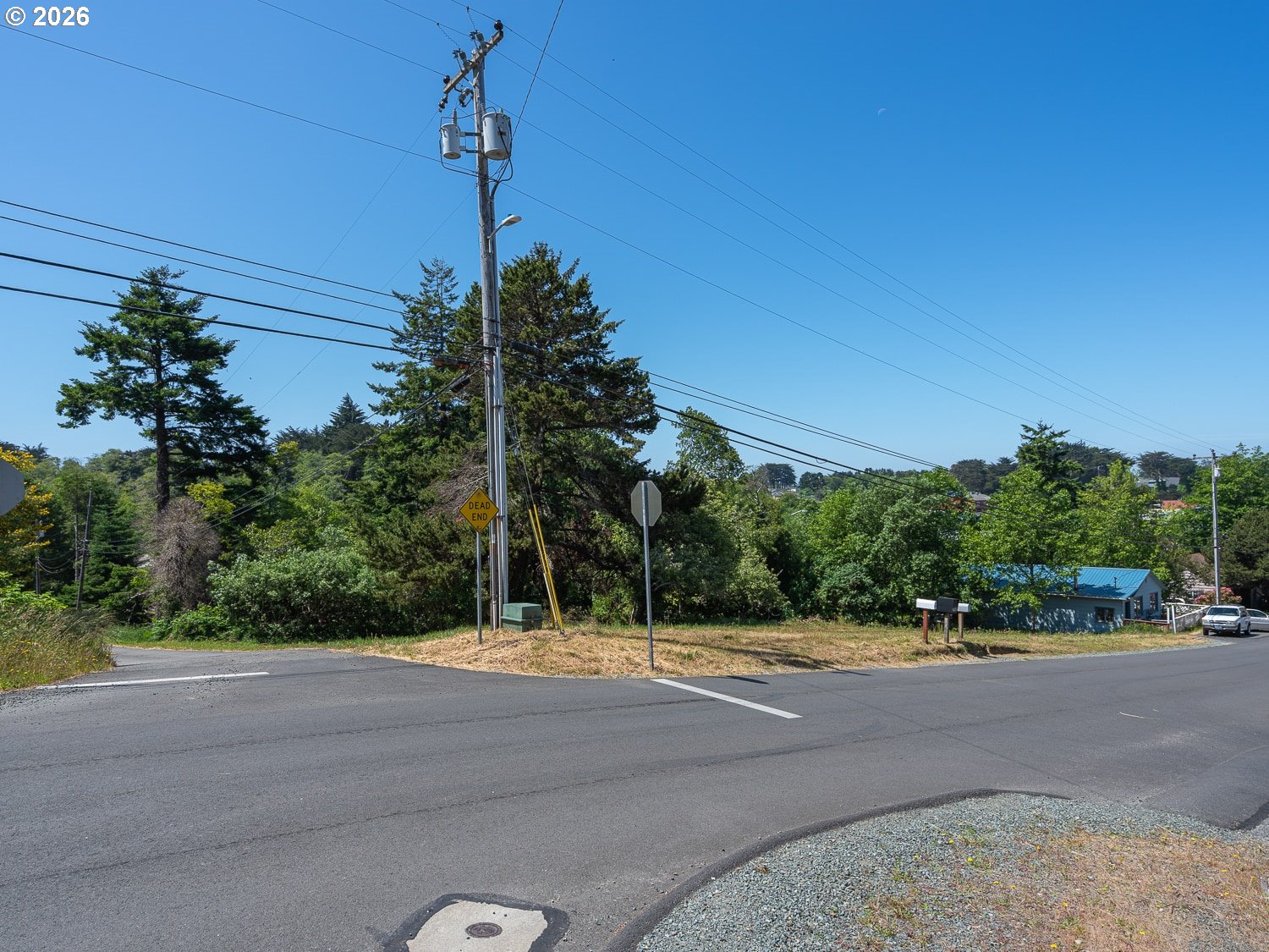770 3RD ST SE