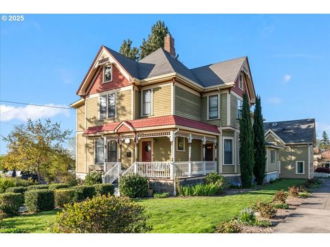 715 5TH ST Oregon City OR 97045