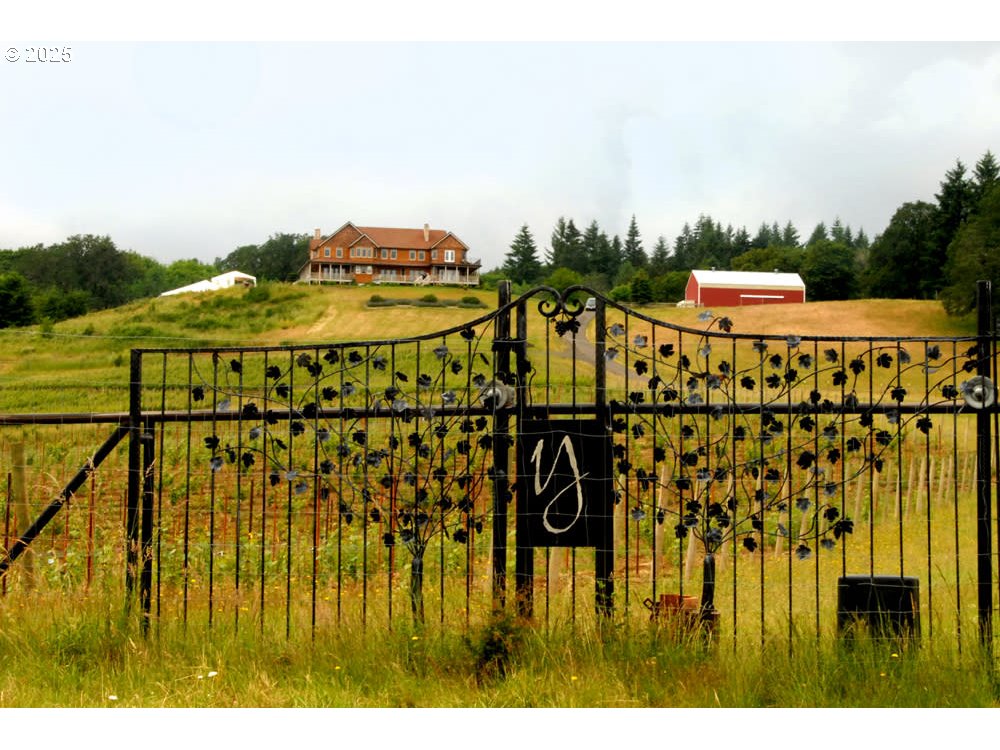 10660 SW YOUNGBERG HILL RD