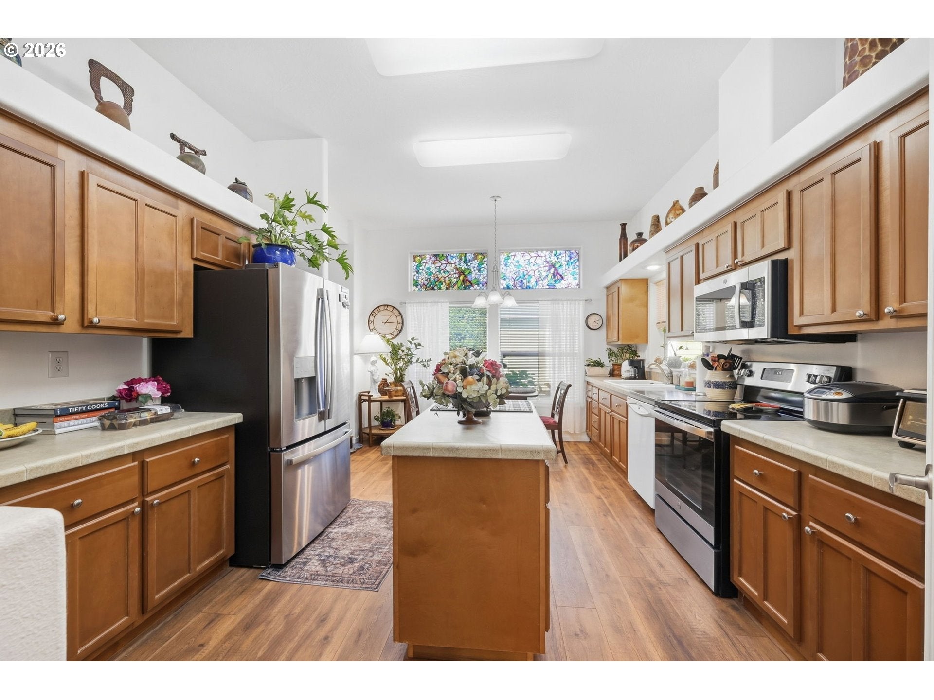 3220 CRESCENT AVE 53