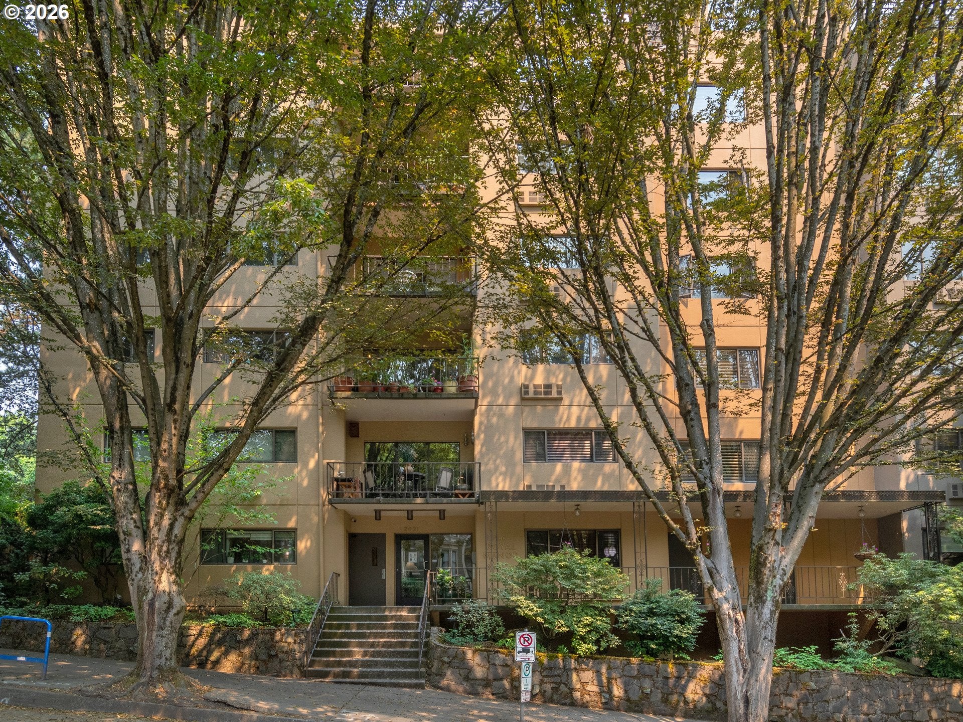 2021 SW MAIN ST 48
