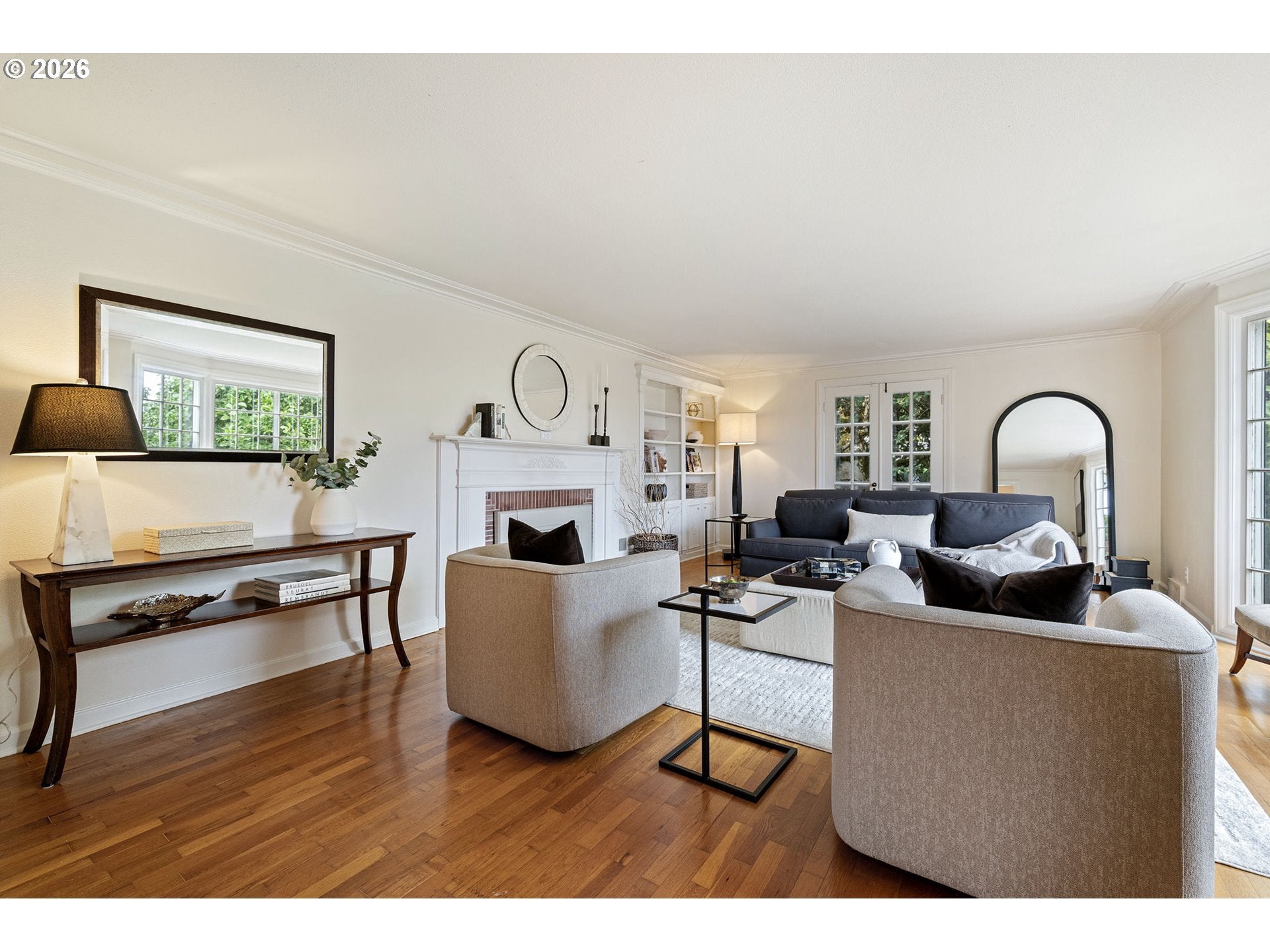 158 W 21ST AVE