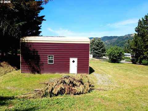 A home in Myrtle Creek