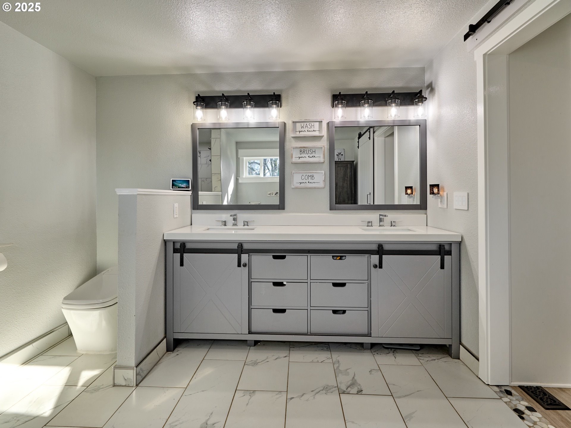 Canby, Oregon 97013, United States, 3 Bedrooms Bedrooms, ,3 BathroomsBathrooms,Residential,Active,83260