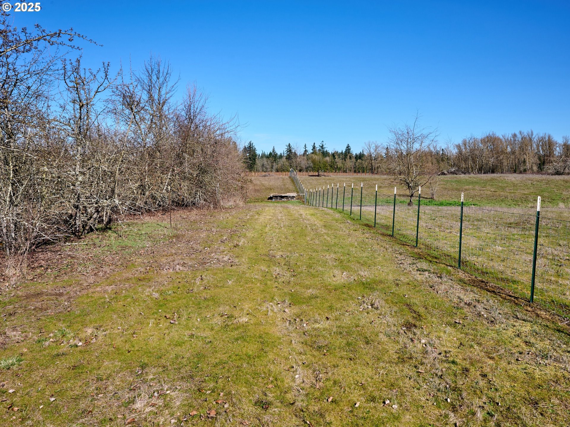 Canby, Oregon 97013, United States, 3 Bedrooms Bedrooms, ,3 BathroomsBathrooms,Residential,Active,83260