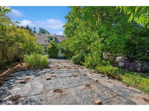 A home in Milwaukie