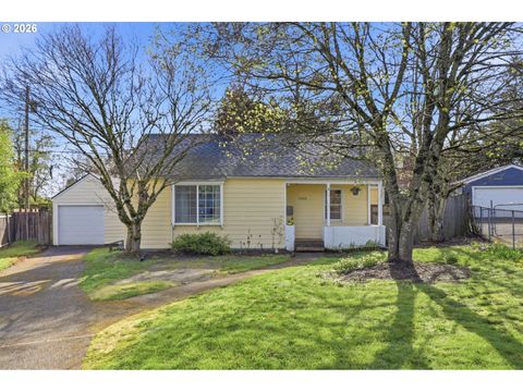 11610 NE FREMONT CT Portland OR 97220