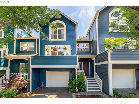 3540 S CORBETT AVE Portland OR 97239