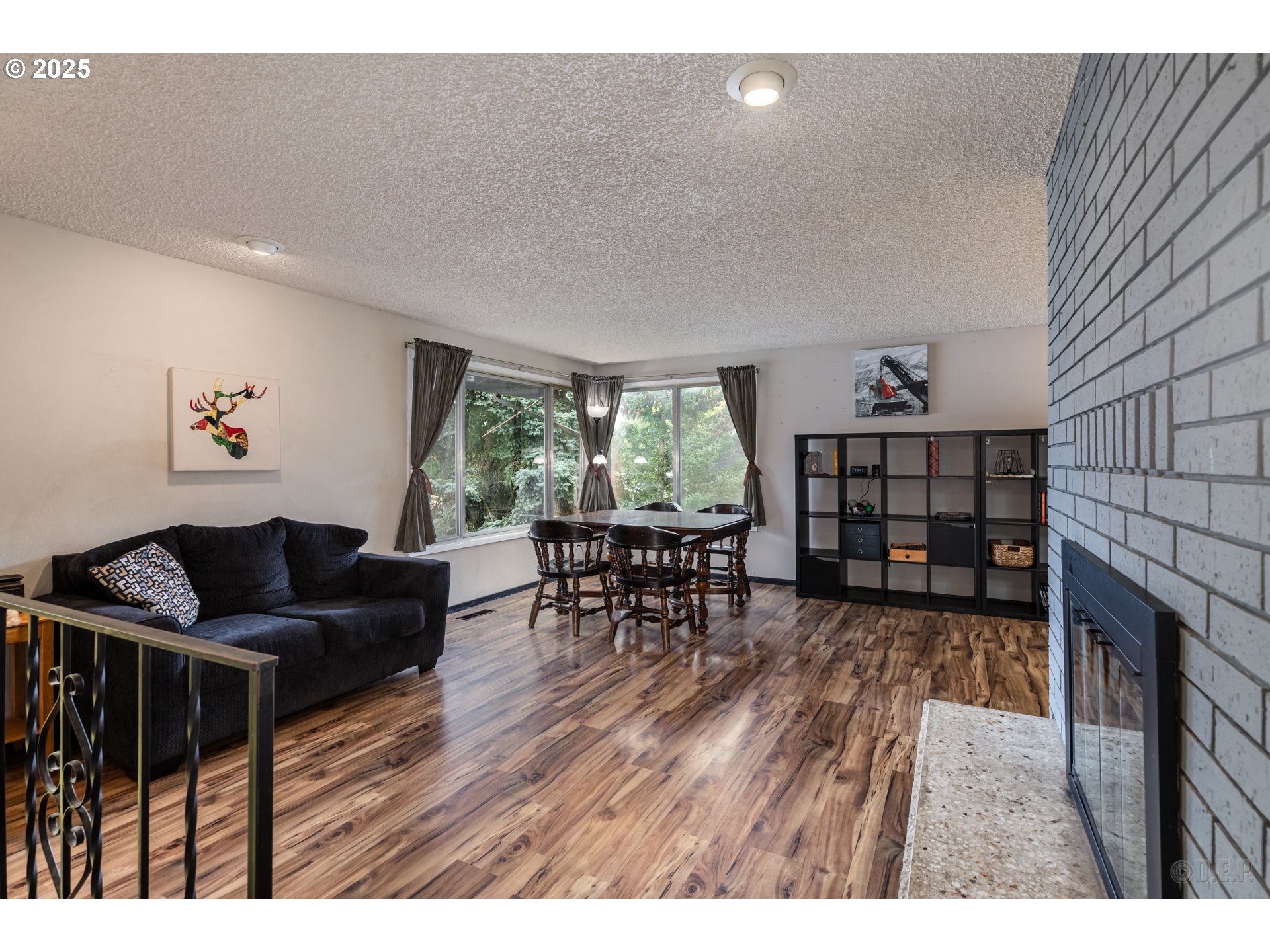 251 ALLENDALE DR