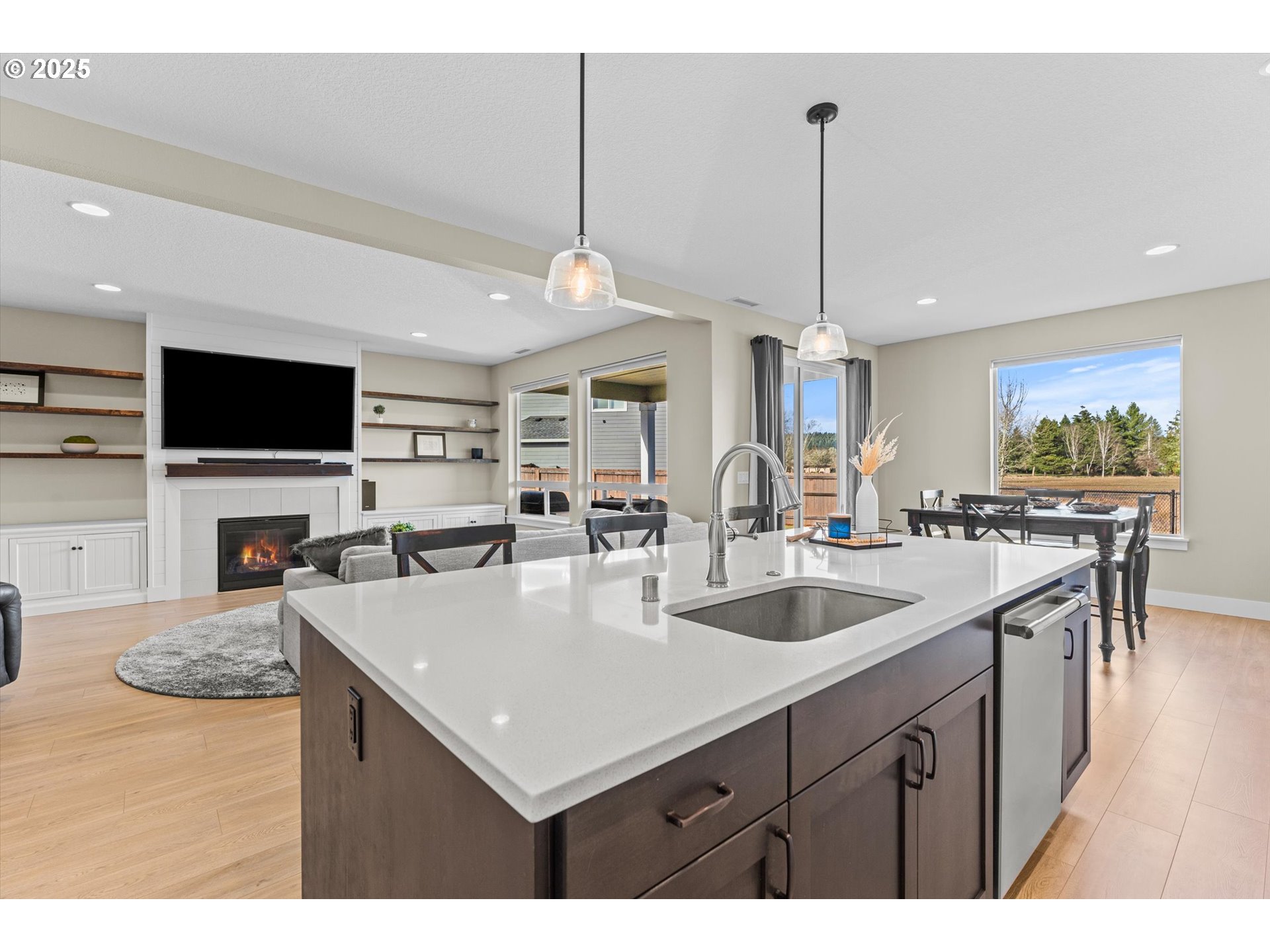 Battle Ground, Washington 98604, United States, 4 Bedrooms Bedrooms, ,3 BathroomsBathrooms,Residential,Active,83611