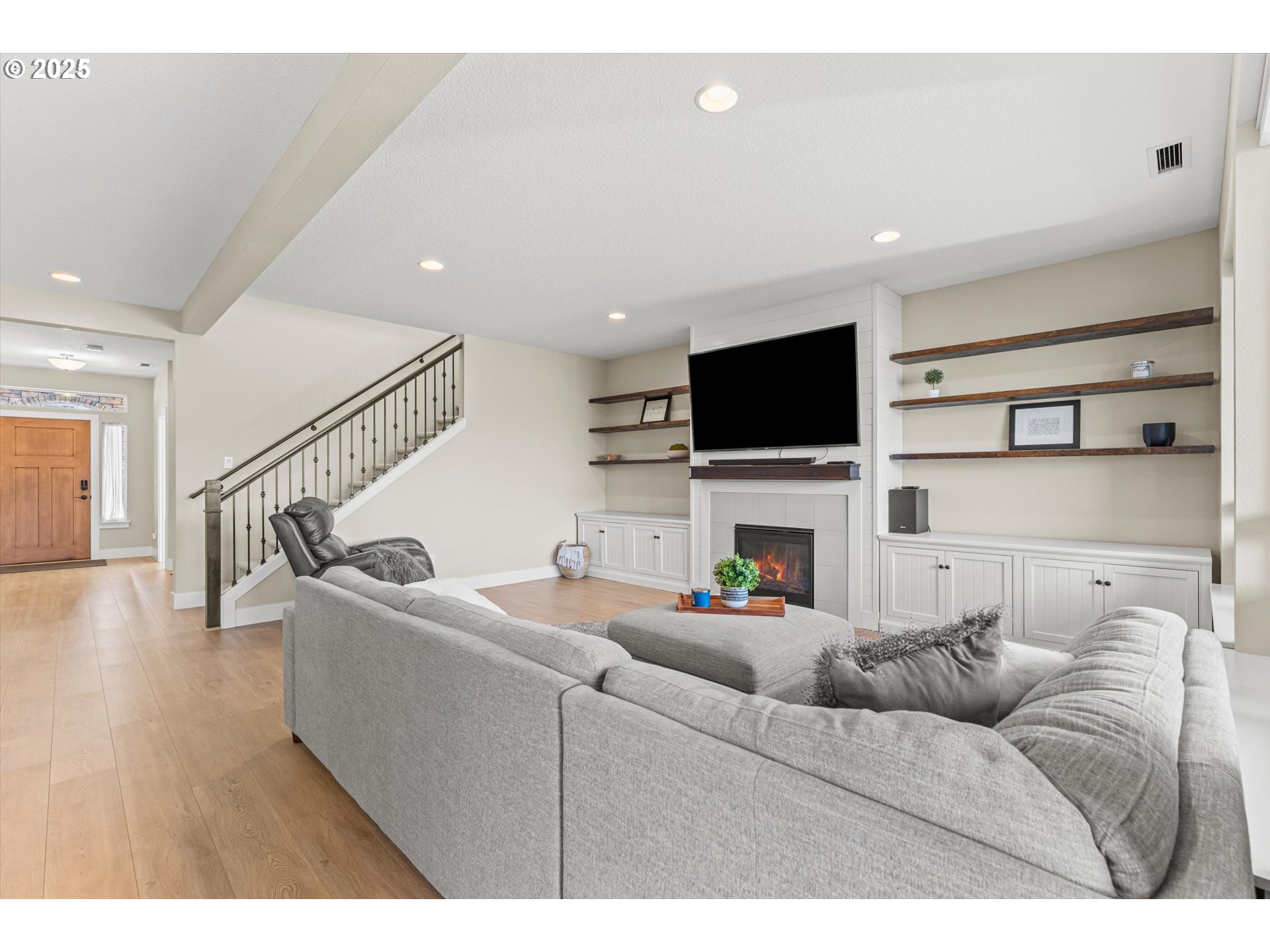 Battle Ground, Washington 98604, United States, 4 Bedrooms Bedrooms, ,3 BathroomsBathrooms,Residential,Active,83611