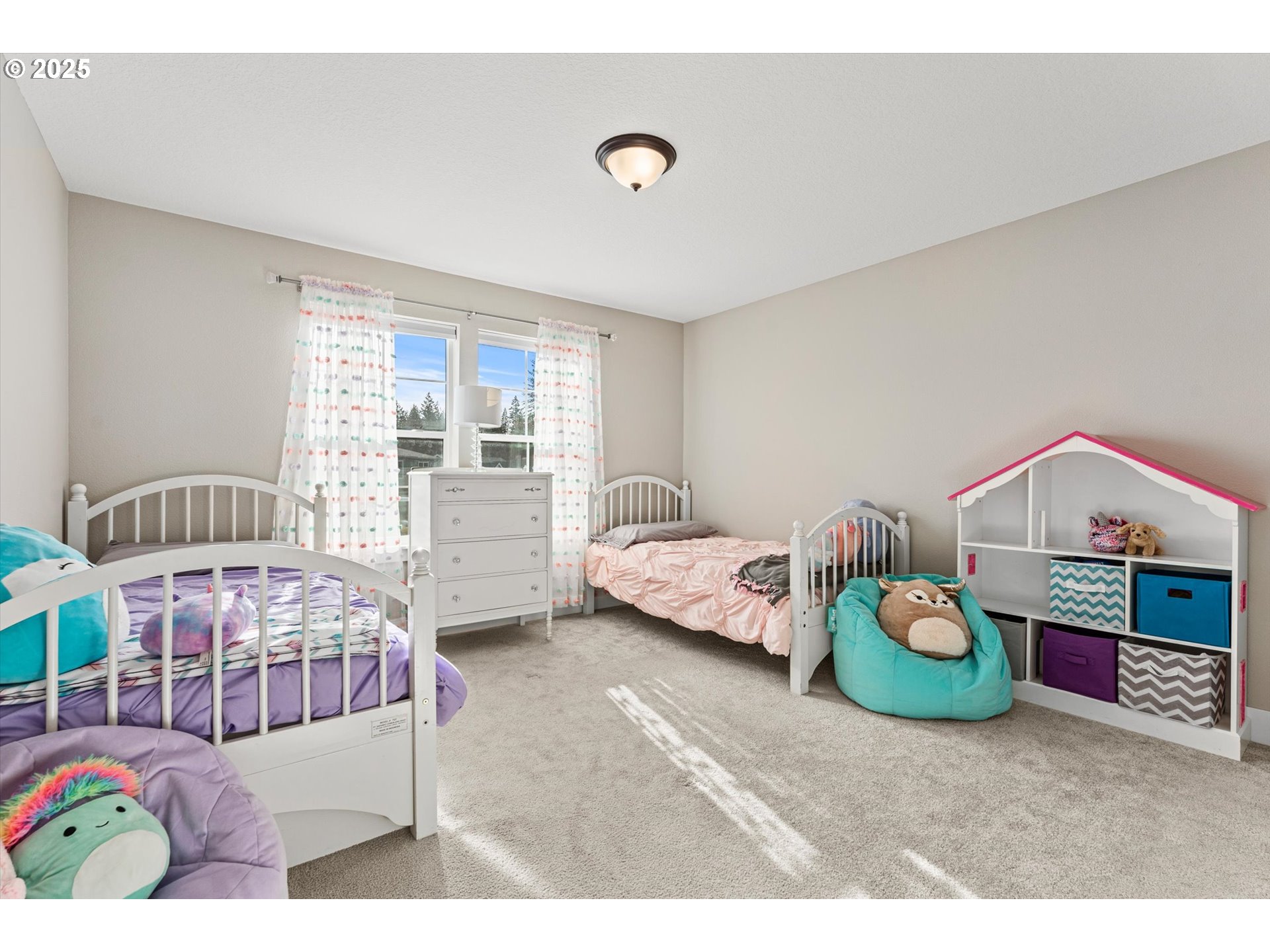 Battle Ground, Washington 98604, United States, 4 Bedrooms Bedrooms, ,3 BathroomsBathrooms,Residential,Active,83611