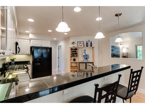 Tiny photo for 1234 Augusta Ct, Creswell, OR 97426 (MLS # 553348613)